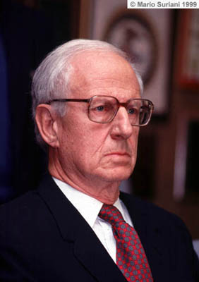 � Mario Suriani